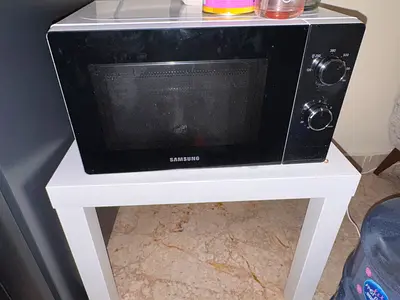 Samsung countertop microwave - good working condition