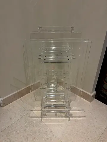 Set of 4 tables clear acrylic with stand