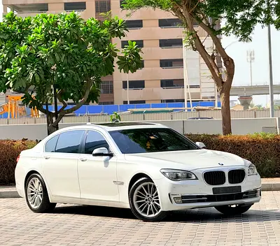 2013 BMW 7-Series 730Li Exclusive GCC Specs
