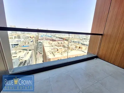 2 bedroom with wooden floor ! Prime location