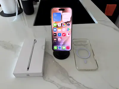 I Phone 17 Air- 256 GB with Warranty up to March-27