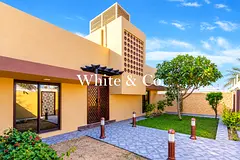 Recently Renovated | Vacant | Large plot