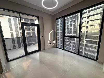 Brand New | Semi-Furnished | Corner unit