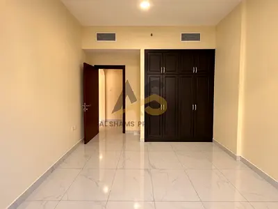 Limited offer Lavish 2BR Apartment with parking|Near park