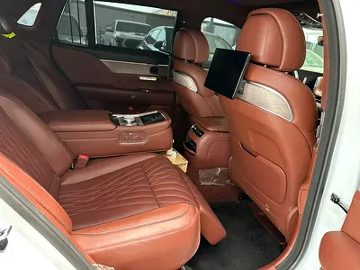 صورة مصغرة 12 لـ 2023 Genesis G90
