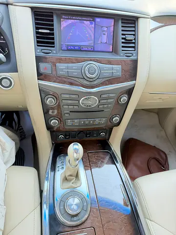 صورة 8 لـ 2013 Infiniti QX80