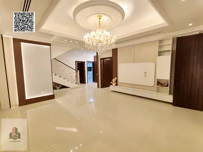 Elegant 6-room classic villa for sale; price includes registration fees.