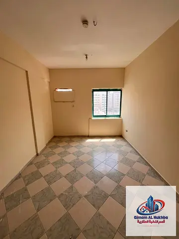أجمل شقه بعقد عزاب او موظفين مع 2بلكون مساحات كبيره تشطيبات سوبر ديلوكس تسهيلات بالدفعات والصيانه مجانيه وسهل الوصول اليها وعلي مخرج دبي وعجمان