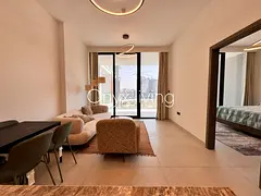 Luxurious || 1Br+Laundry || Ready To Move