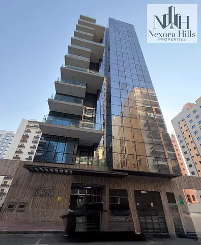 Vacant l High Floor l Multiple Cheques