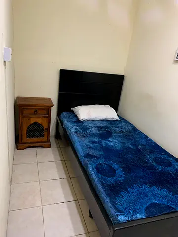 available now Partation near the garden metro station