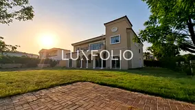 Exclusive | Large Plot | Corner Unit