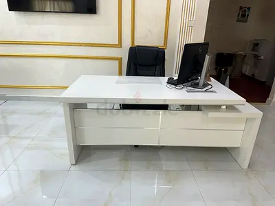 Modern White Executive Office Desk with Drawers - Good Condition