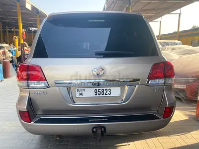 2011 Toyota Land Cruiser GXR GCC Specs
