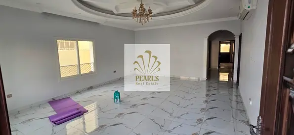 فيلا 5 غرف ماستر + غرفة عاملة ماستر | مجلس وصالة ومطبخ رئيسي وتحضيري | المويهات 3 عجمان | 120 ألف سنويًا .