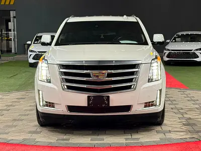 2016 Cadillac Escalade Standard GCC Specs