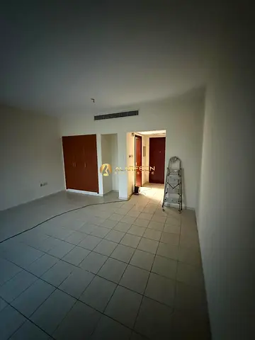 NEXT TO SUPERMARKET | GOOD DEAL | NO AGENTS
