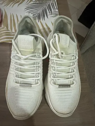 White casual knit sneakers - lightly used, size 37