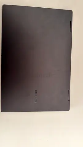Samsung Laptop - Excellent Condition, 2-in-1 Convertible