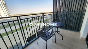 Contemporary Waterfront Living-Sea World View