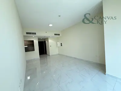 WELL MAINTAINED | BIG BALCONY | WITH AMENITIES | NEAR METRO