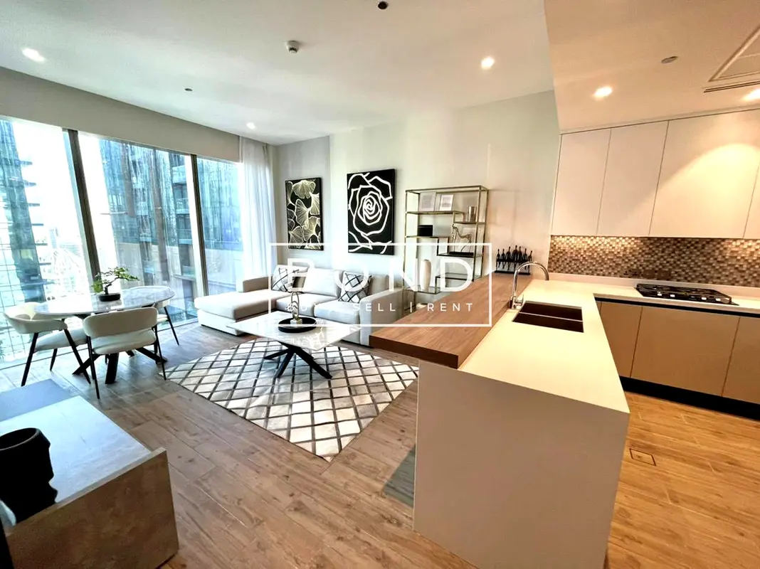 gallery-tour