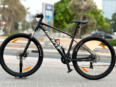 Giant talon 4 M size