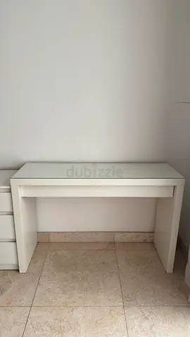 Vanity table glass top