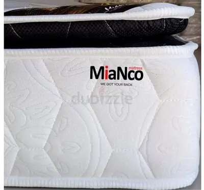 Brend new king size 180-200 spring Top memory foam matress available 28 cm Thikniss.