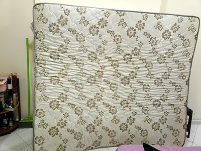King Size medical 200x180 x 18 Mattress - Good Condition - urgent sale