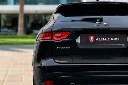 2020 Jaguar F-PACE photo 6