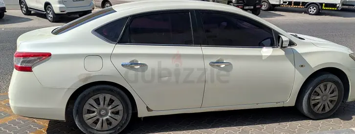Nissan Sentra S 2015 GCC Specs - Well Maintained Sedan.