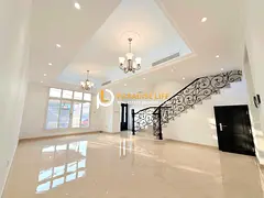 HOT DEAL-4 BEDROOM ONE BEDROOM DOWN-PVT ENTRANCE-PVT BACK YARD- READY TO MOVE IN