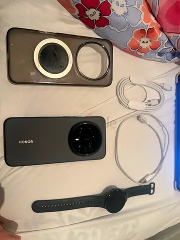 Honor magic 8 pro and the watch