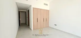 Luxury living / 6 Cheques / Spacious