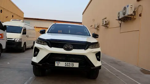 2017 Toyota FORTUNER — миниатюра 16
