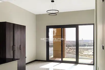 Below OP Price | Pool View | Spacious