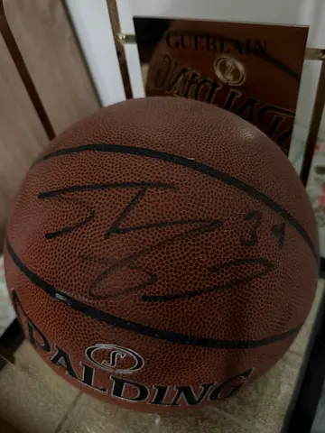 Original basketball signed by Shaquille O’ Neal