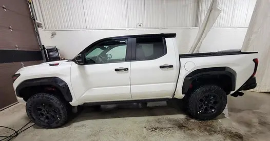 Toyota Tundra TRD PRO Hybrid 2026 - Canadian Specs - FOB