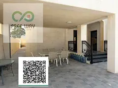🛏️ 5 master bedrooms 🏠 Majlis + spacious living room 🚿 Majlis with bathrooms and sinks