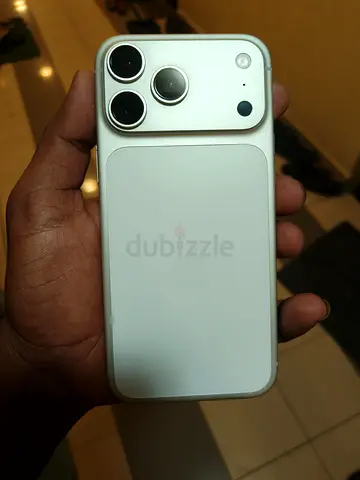 Apple iPhone (white) - Good condition, triple camera
