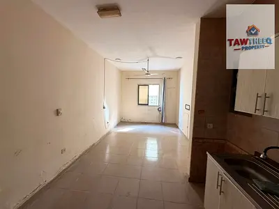 Spacious Studio for Annual Rent in Al Nuaimiya 2, Ajman with Central Air Conditioning and a Prime L