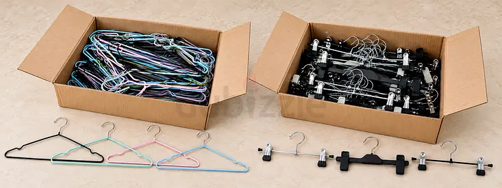 🔥 MOVING SALE! Huge Lot of 170+ Premium Clothes Hangers — ONLY 100 AED for ALL!