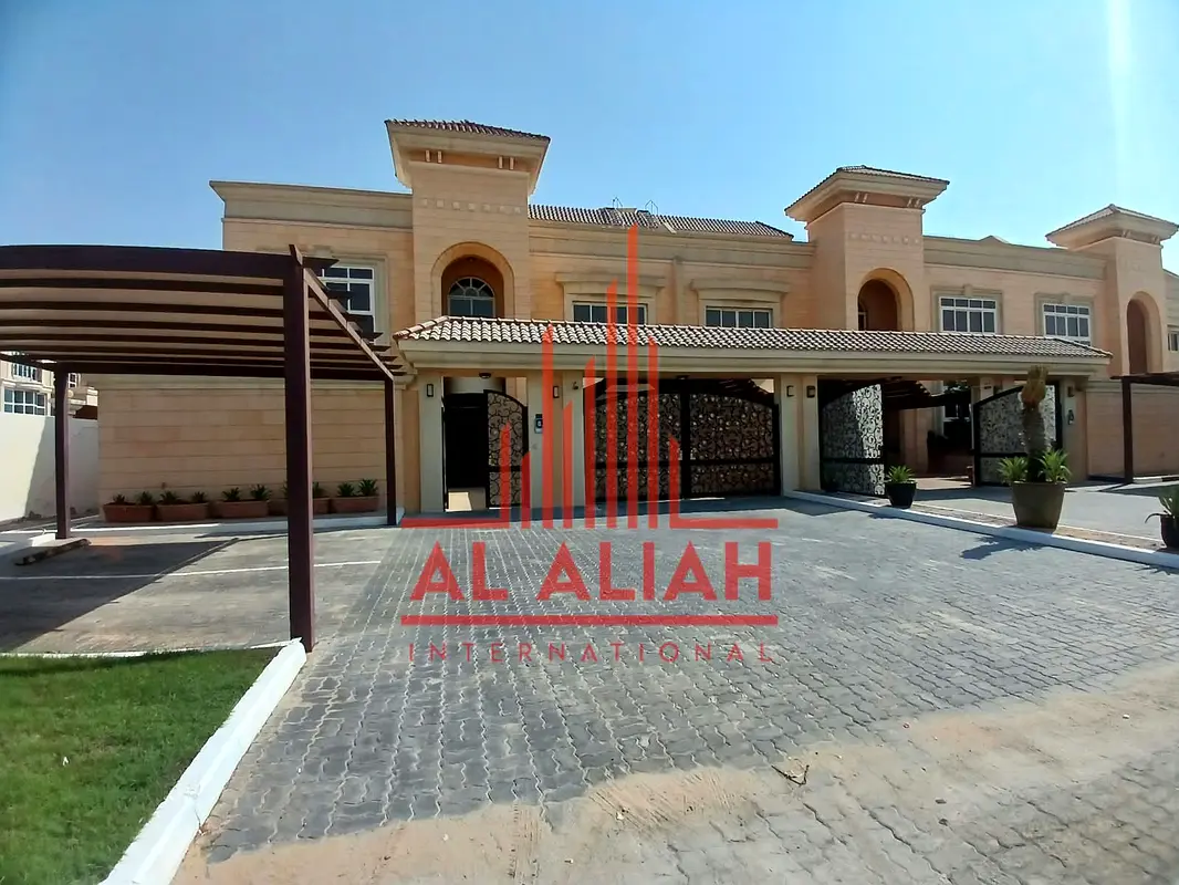Elegant 5-Bedroom Villa | Spacious Home | Privert Pool | Ready to Move |