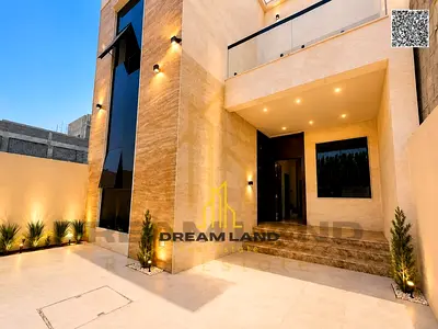 For sale at a bargain price, freehold ownership for all nationalities, 5 master bedrooms
