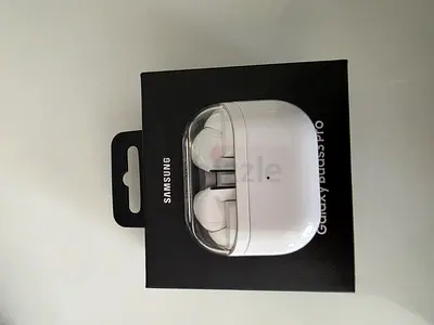 Samsung buds 3 pro like new
