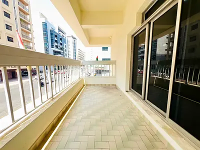 Near Metro || Chiller free Duplex 3BHK || Unique Location || 2 Allocated Parking