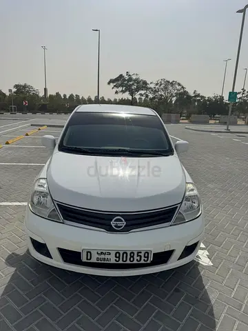 Nissan Tiida SE 2011 GCC Specs