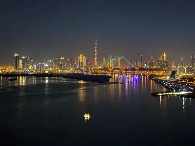 Modern 2BR | Mid Floor | Sea & Burj Khalifa View