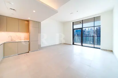 مبنى مرتفع بغرفة نوم واحدة | خليج الأعمال VYB | إطلالة على أفق المدينة | تصميم حديث ذو مخطط مفتوح
